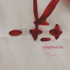 Keresztöltés szalaggal - szalaghímzés